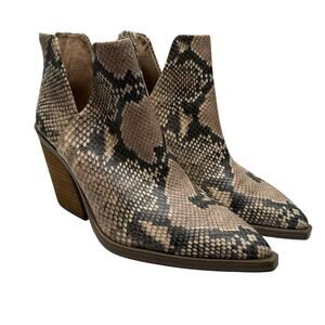 Vince Camuto Snake Print Ankle Booties Western Cowgirl Boho Block Heel Size 8.5